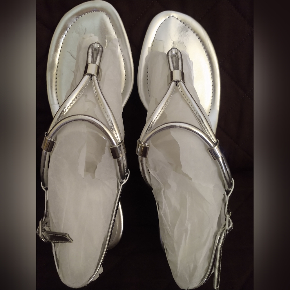 Nine West Silver Sandal  7 1/2